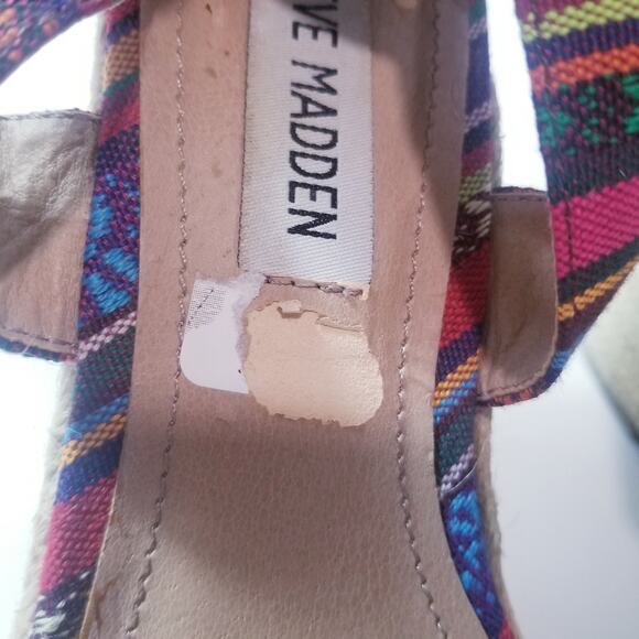 Steve Madden Multicolor Tribal Print Criss Cross Wedge Sandals - Picture 3 of 13